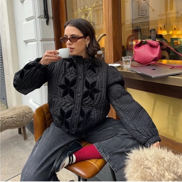 Free People Jackets & Blazers - NEW Free People Quinn Quilted Jacket Black Size Small